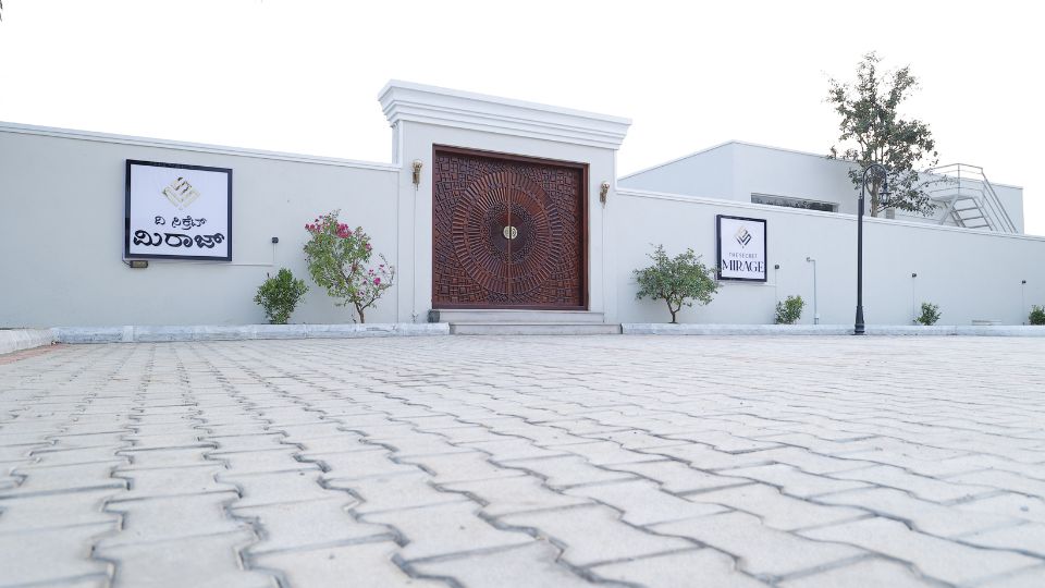 The Secret Mirage - Private Retreat in bangalore - Entrance Shot